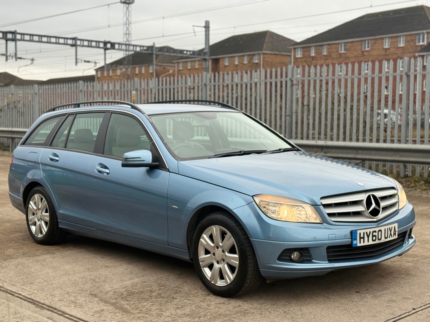 Used Mercedes-Benz C Class 2010 for sale - 77398713: Photo 4