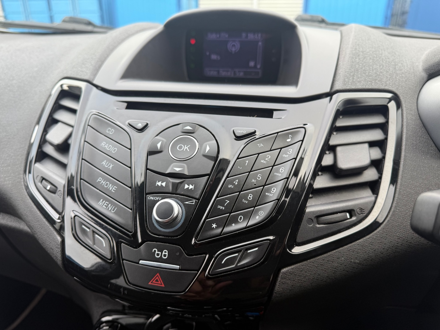 Used Ford Fiesta 2012 for sale - 76590235: Photo 23