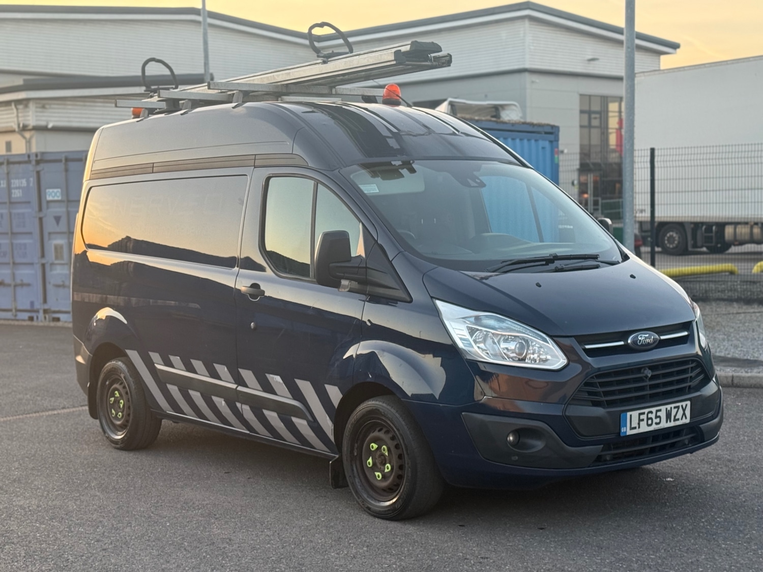 Used Ford Transit Custom 2015 for sale - 77655998: Photo 2