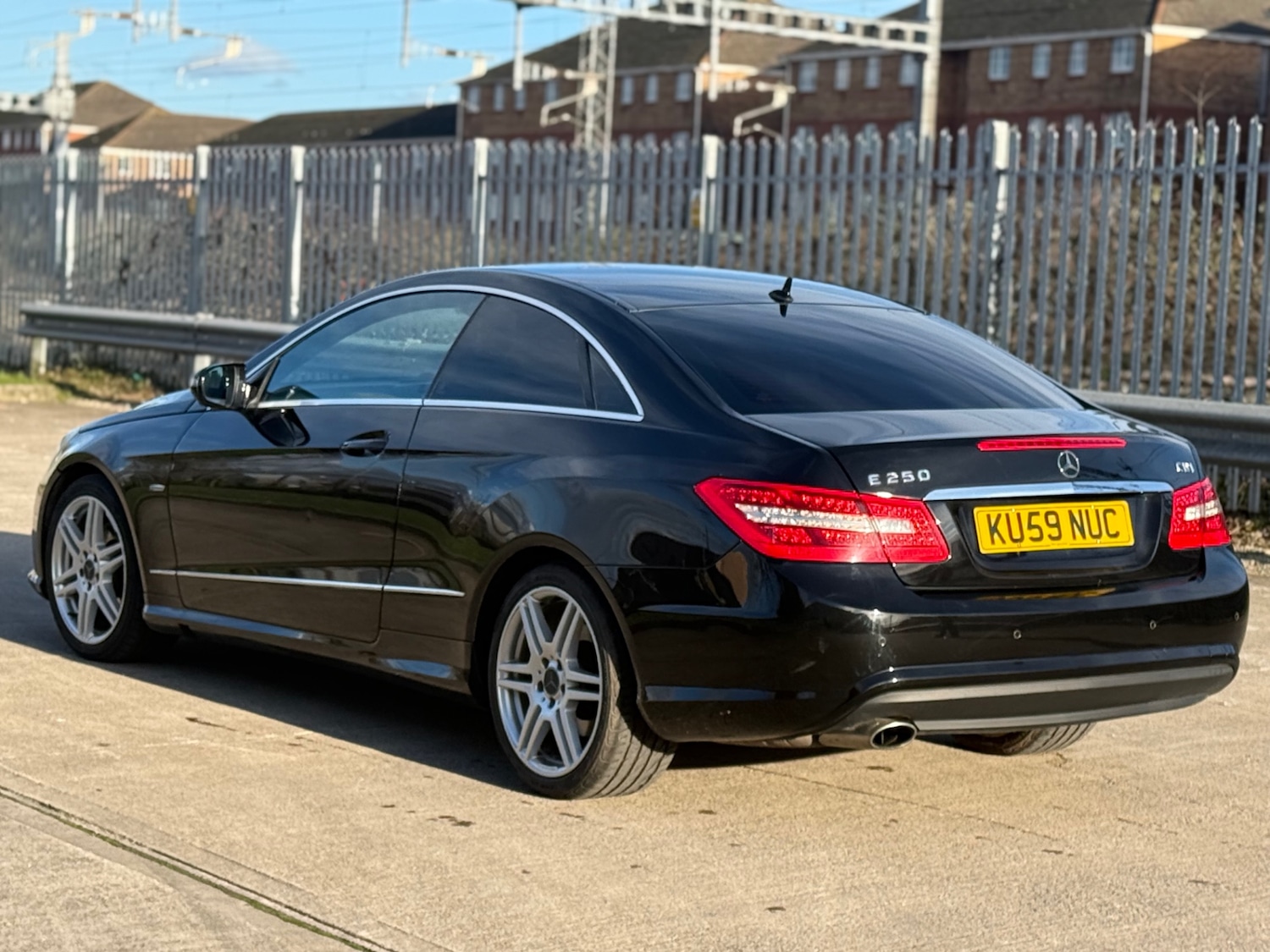 Used Mercedes-Benz E Class 2009 for sale - 77447865: Photo 14