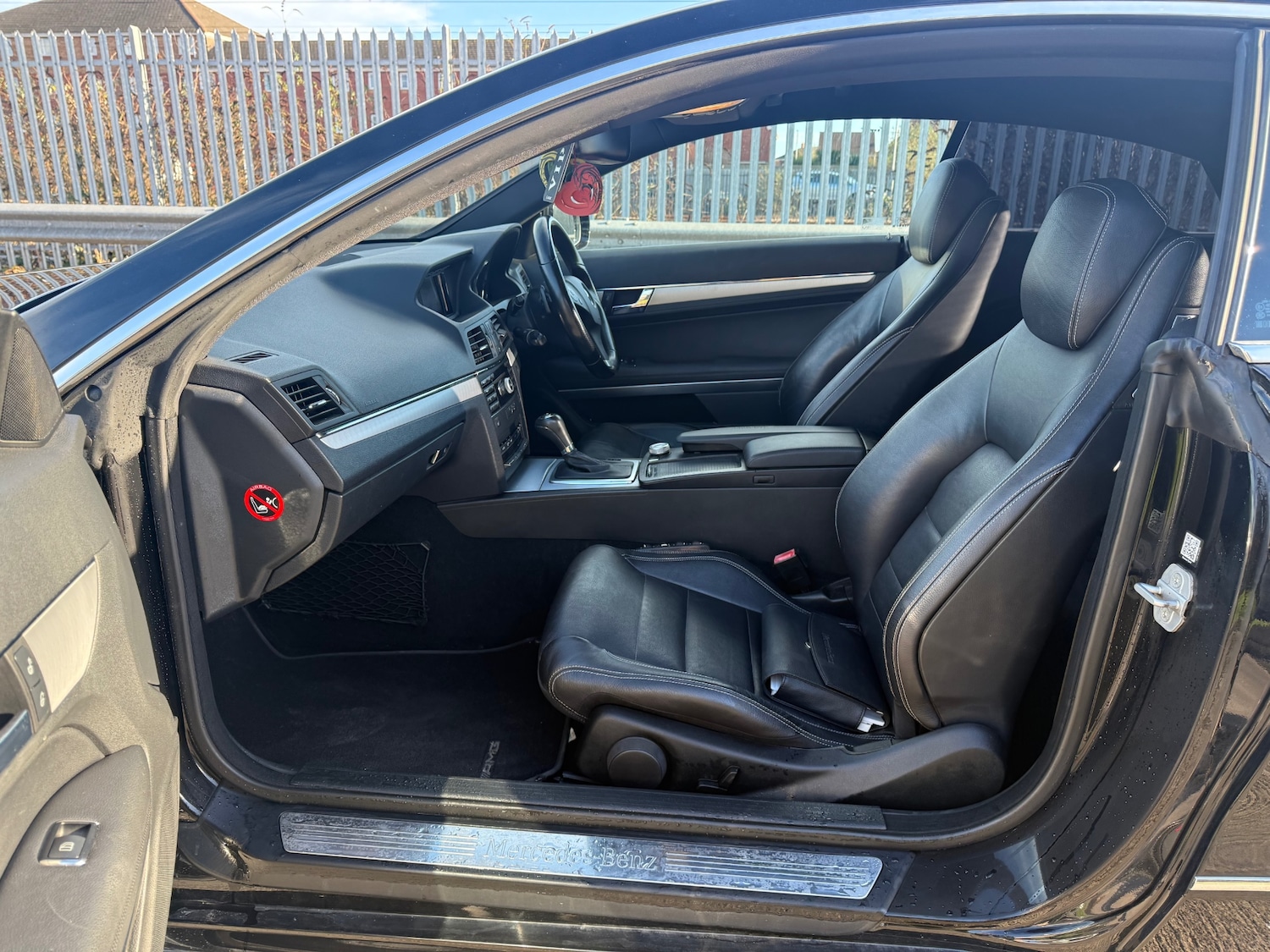 Used Mercedes-Benz E Class 2009 for sale - 77447865: Photo 15