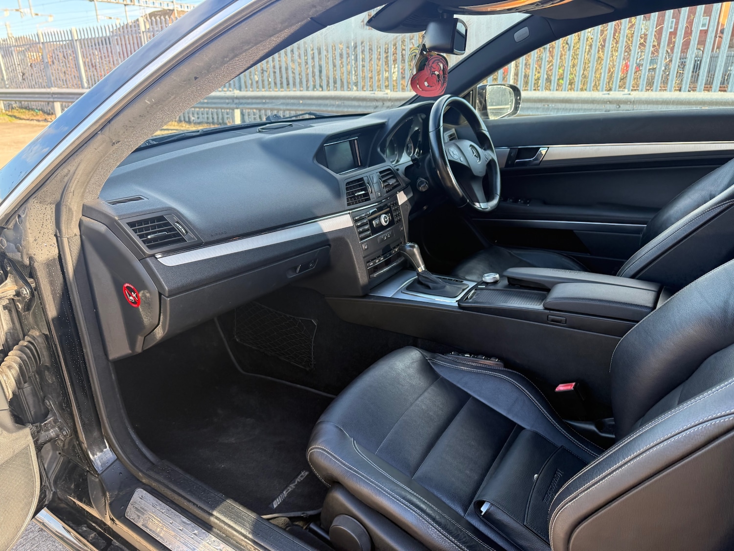 Used Mercedes-Benz E Class 2009 for sale - 77447865: Photo 16