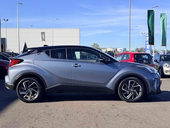 Used Toyota C-HR 2021 for sale - 78918234: Photo