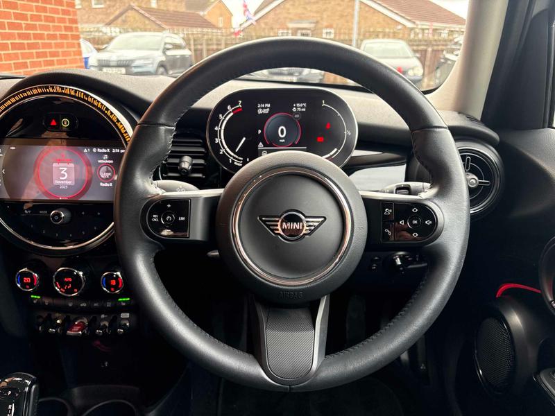 Used MINI Hatch 2023 for sale - 77528964: Photo 16