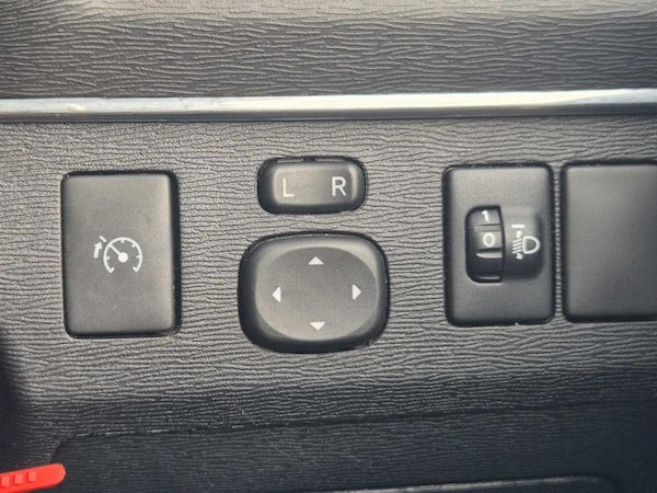 Used Toyota Avensis 2012 for sale - 76222675: Photo 37