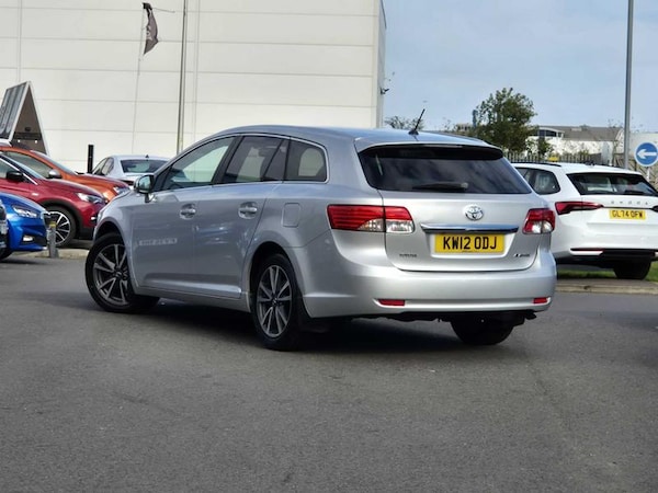 Used Toyota Avensis 2012 for sale - 76222675: Photo 3