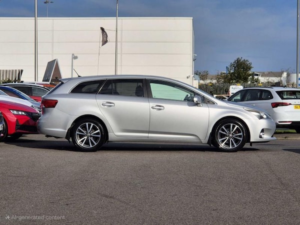 Used Toyota Avensis 2012 for sale - 76222675: Photo 4