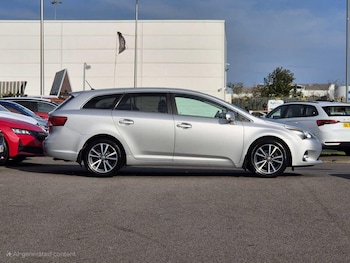 Used Toyota Avensis 2012 for sale - 76222675: Photo 4