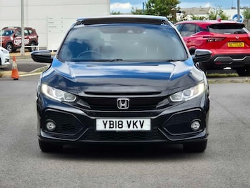 Used Honda Civic 2018 for sale - 78885995: Photo