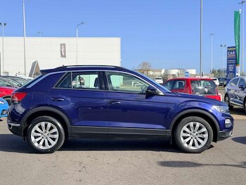 Used Volkswagen T-Roc 2020 for sale - 78166216: Photo