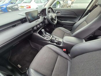 Used Honda HR-V 2023 for sale - 76117607: Photo 2