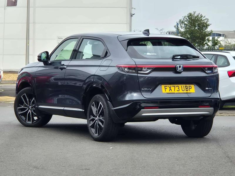 Used Honda HR-V 2023 for sale - 76117607: Photo 3