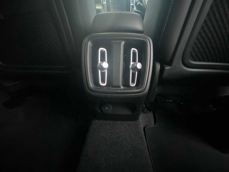 Used Volvo XC40 2019 for sale - 76782393: Photo 14