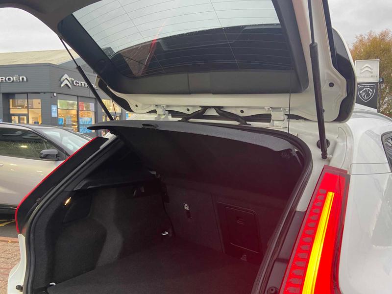 Used Volvo XC40 2019 for sale - 76782393: Photo 16