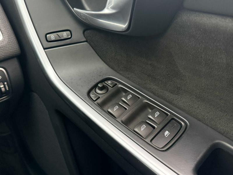 Used Volvo XC60 2017 for sale - 76767107: Photo 22