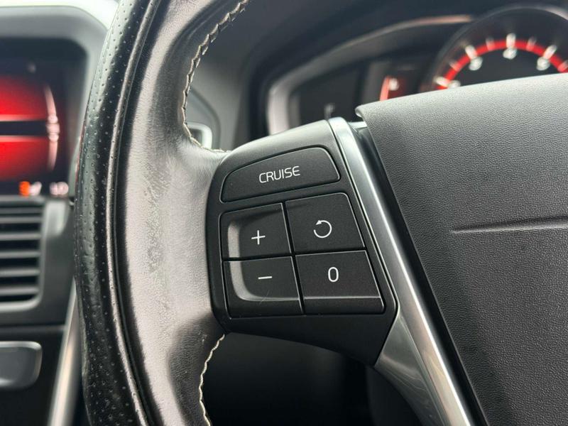 Used Volvo XC60 2017 for sale - 76767107: Photo 34