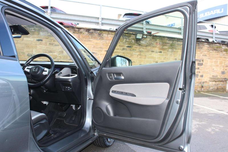 Used Honda Jazz 2023 for sale - 76908686: Photo 16