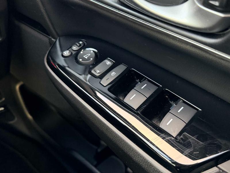 Used Honda CR-V 2023 for sale - 77675575: Photo 17