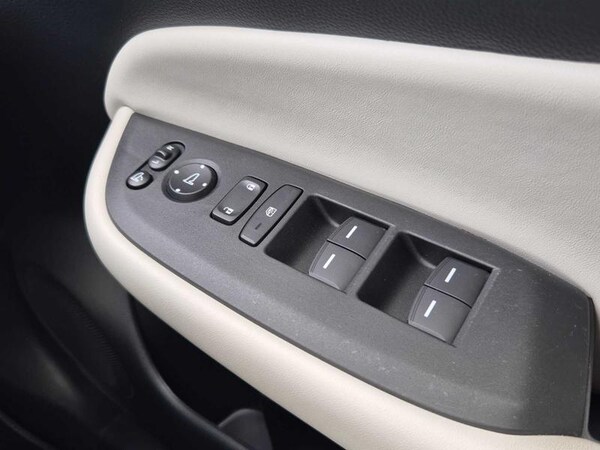 Used Honda Jazz 2023 for sale - 76255470: Photo 38