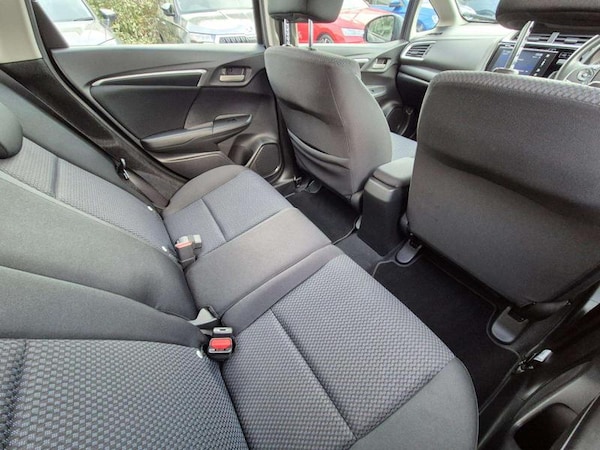 Used Honda Jazz 2018 for sale - 76273835: Photo 17
