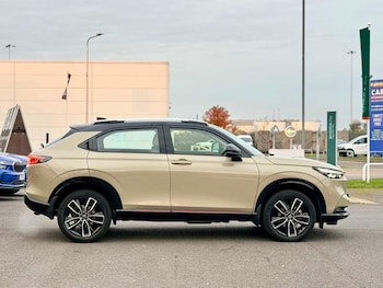 Used Honda HR-V 2023 for sale - 76452809: Photo