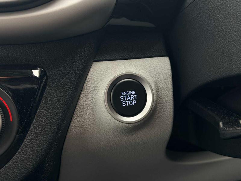 Used Hyundai i10 2024 for sale - 78042839: Photo 30