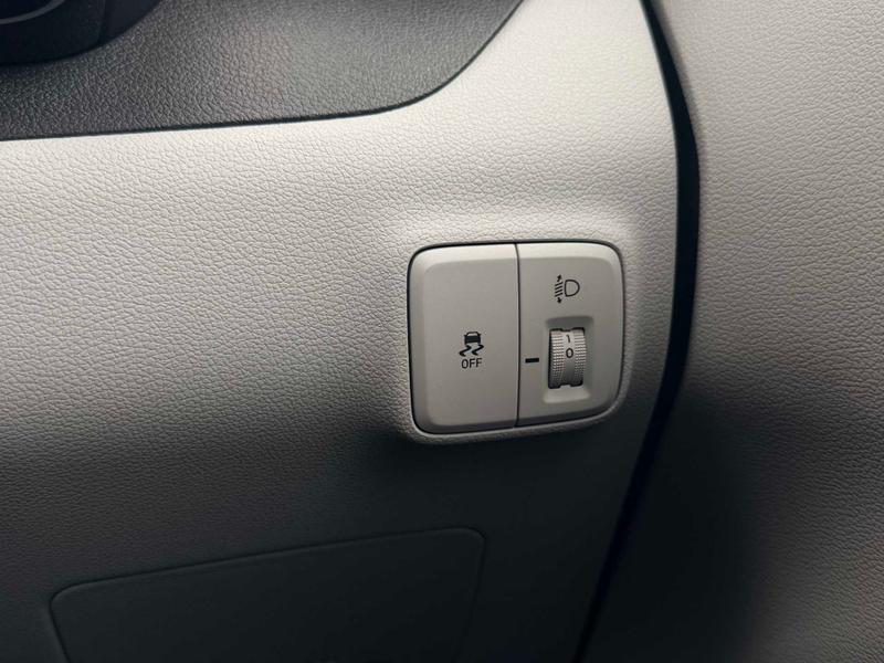 Used Hyundai i10 2024 for sale - 78042839: Photo 31