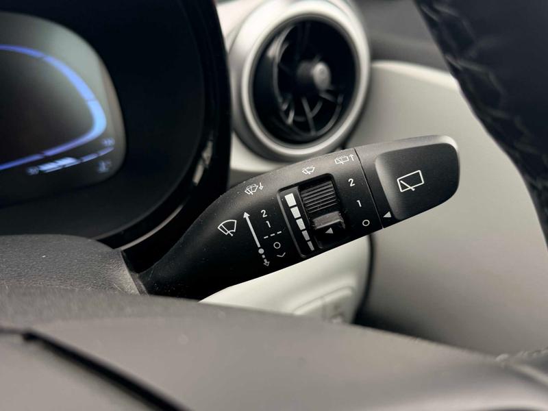 Used Hyundai i10 2024 for sale - 78042839: Photo 33