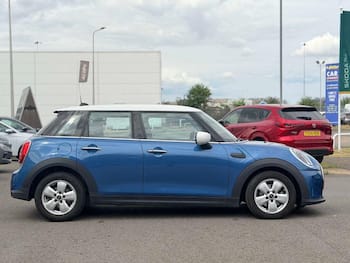 Used MINI Hatch 2023 for sale - 79653328: Photo
