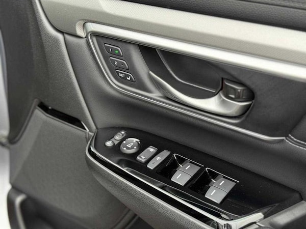 Used Honda CR-V 2023 for sale - 75616265: Photo 22
