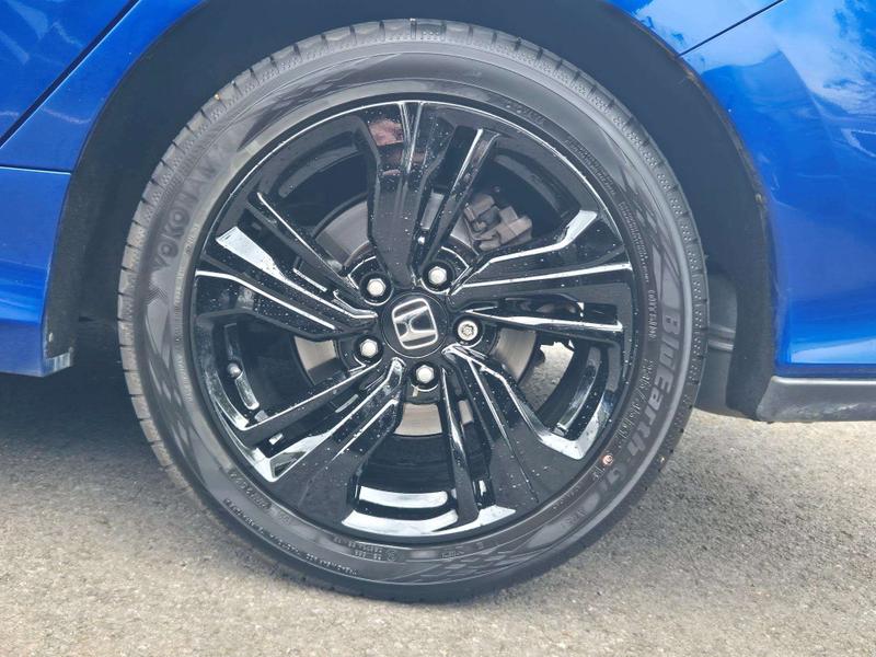 Used Honda Civic for sale - 76101766: Photo 14