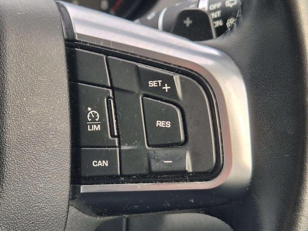 Used Land Rover Discovery Sport for sale - 76097280: Photo 30