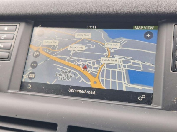 Used Land Rover Discovery Sport for sale - 76097280: Photo 40