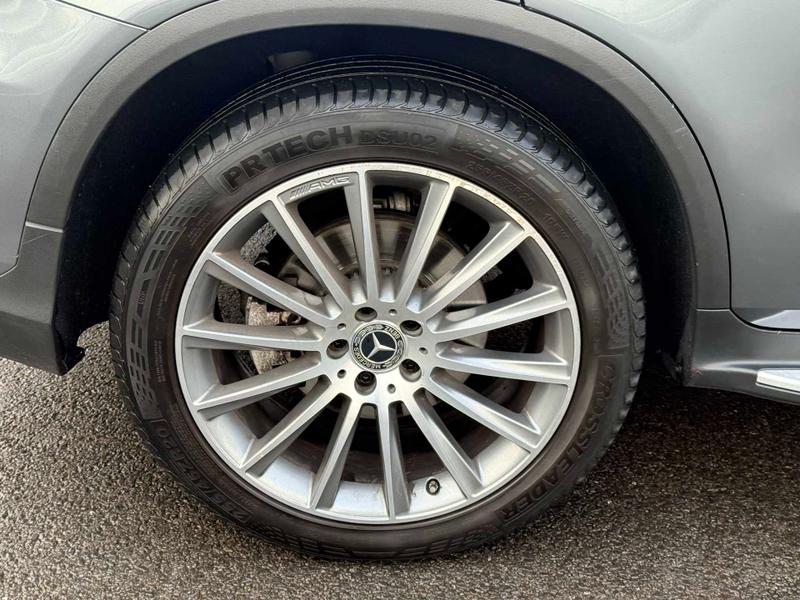 Used Mercedes-Benz GLC 2020 for sale - 76782399: Photo 13