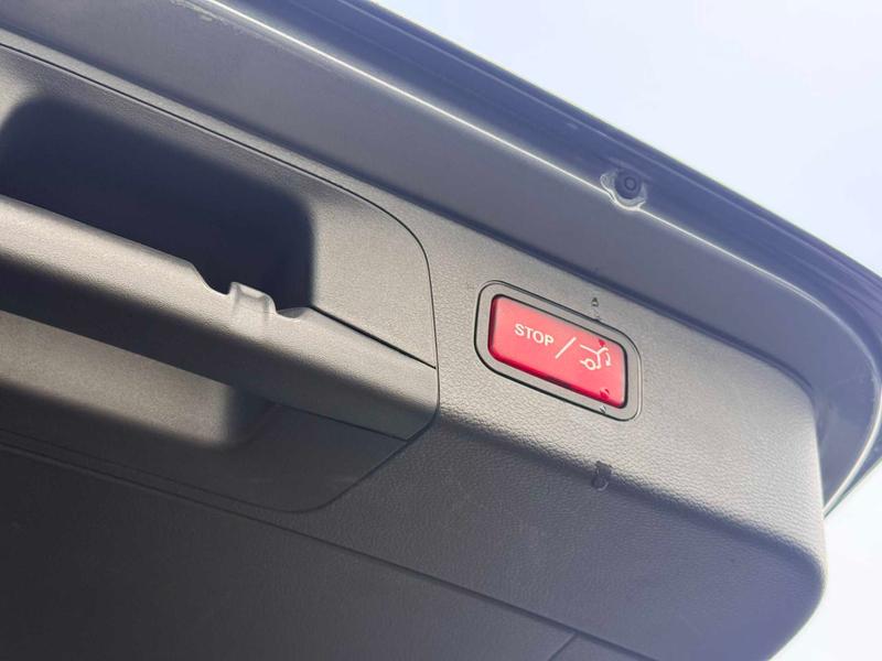 Used Mercedes-Benz GLC 2020 for sale - 76782399: Photo 15