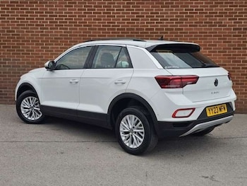 Used Volkswagen T-Roc 2023 for sale - 79312263: Photo