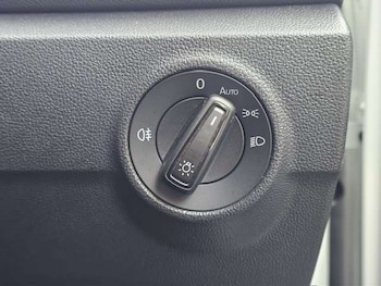 Used Volkswagen T-Roc 2023 for sale - 79312263: Photo