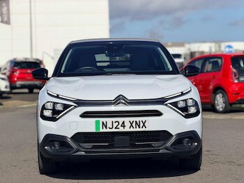 Used Citroen e-C4 2024 for sale - 78067511: Photo