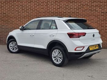 Used Volkswagen T-Roc 2023 for sale - 79693316: Photo