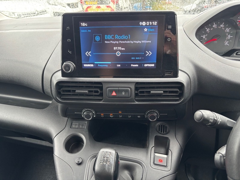 Used Peugeot Partner 2020 for sale - 76019344: Photo 11