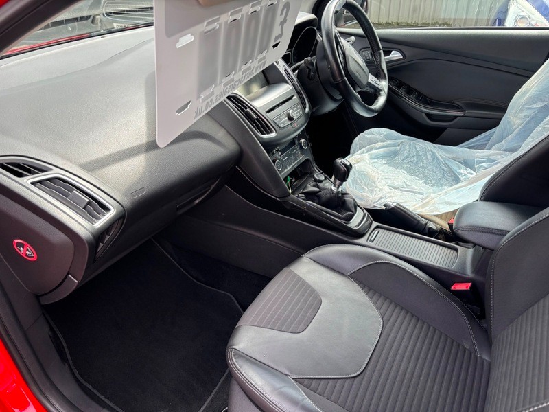 Used Ford Focus 2016 for sale - 76762836: Photo 5