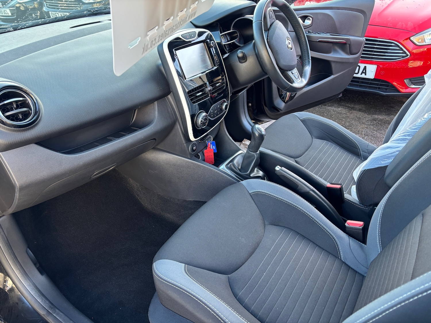 Used Renault Clio 2016 for sale - 77701511: Photo 8