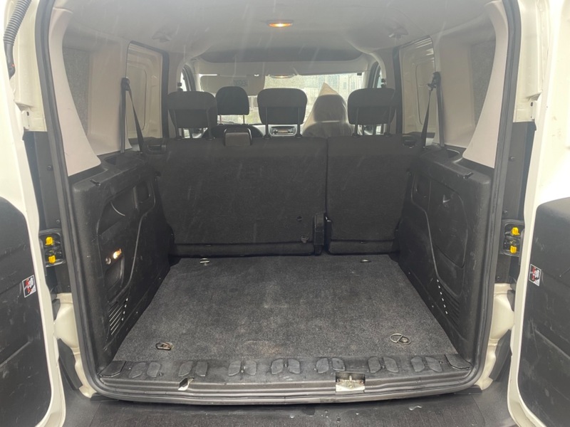 Used Vauxhall Combo 2018 for sale - 76482644: Photo 11