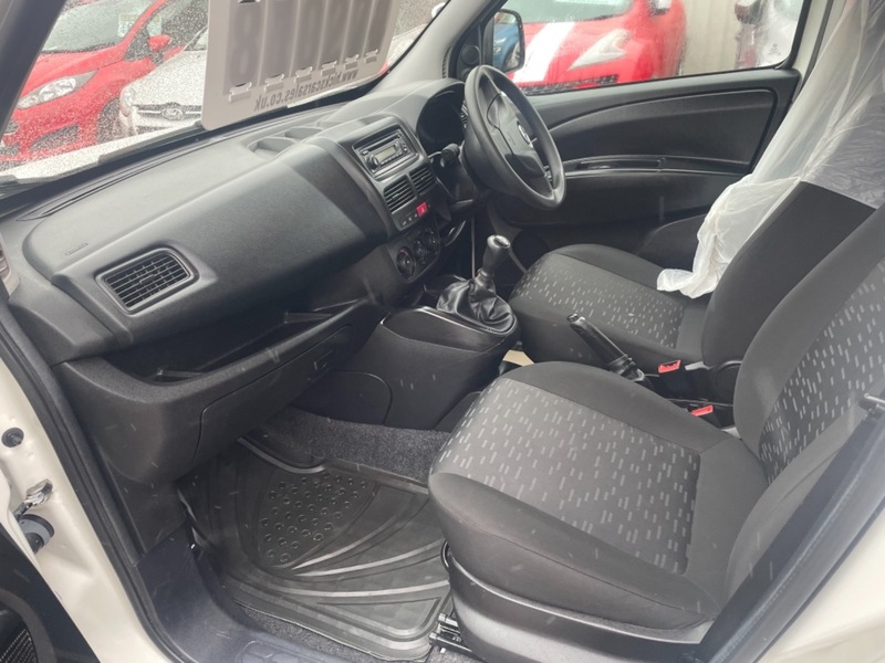 Used Vauxhall Combo 2018 for sale - 76482644: Photo 8