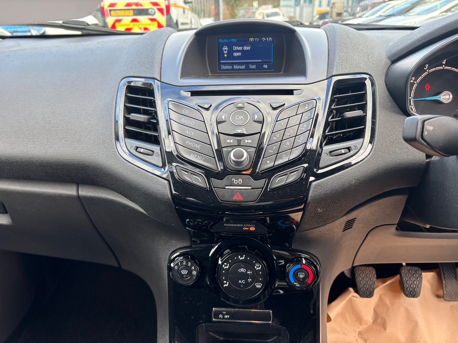 Used Ford Fiesta 2016 for sale - 76762840: Photo 12