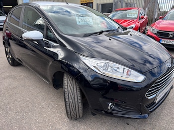 Used Ford Fiesta 2016 for sale - 76762840: Photo