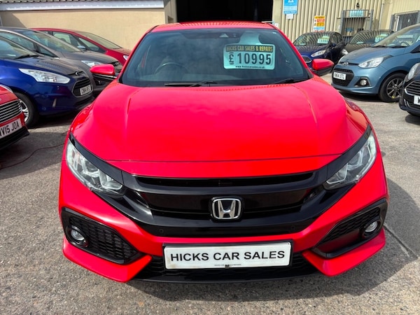 Used Honda Civic 2018 for sale - 75149081: Photo 2