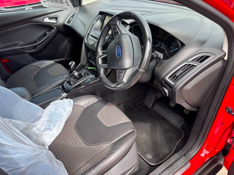 Used Ford Focus 2015 for sale - 76762839: Photo 15
