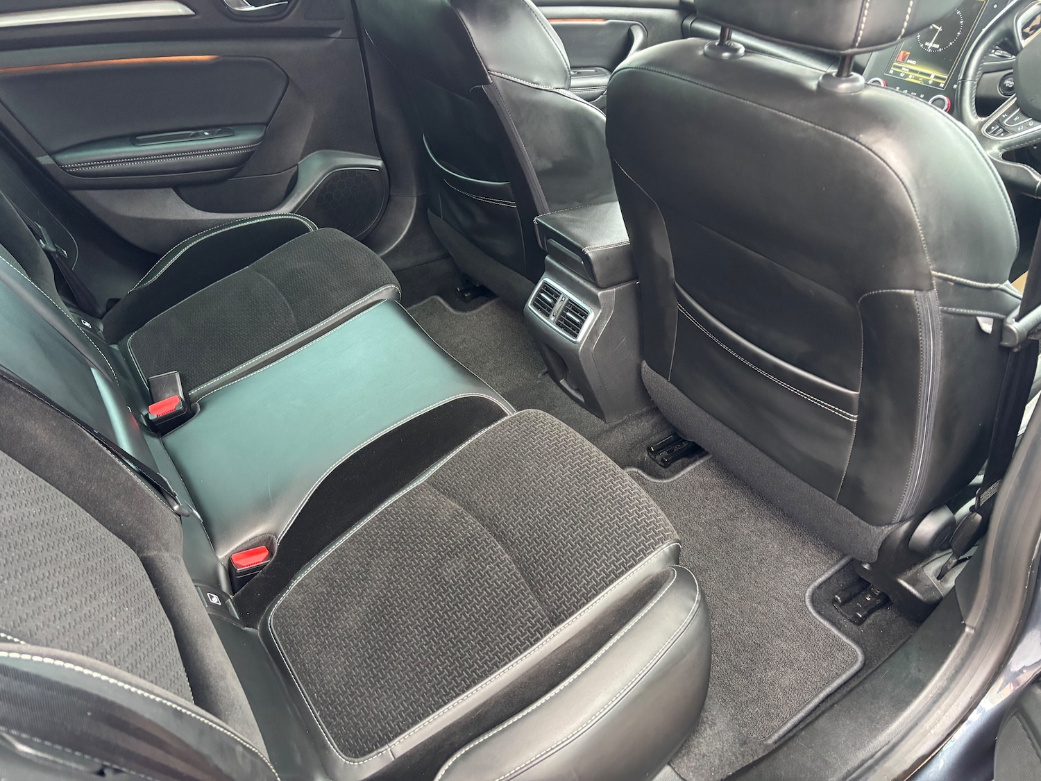 Used Renault Megane 2017 for sale - 77446309: Photo 10