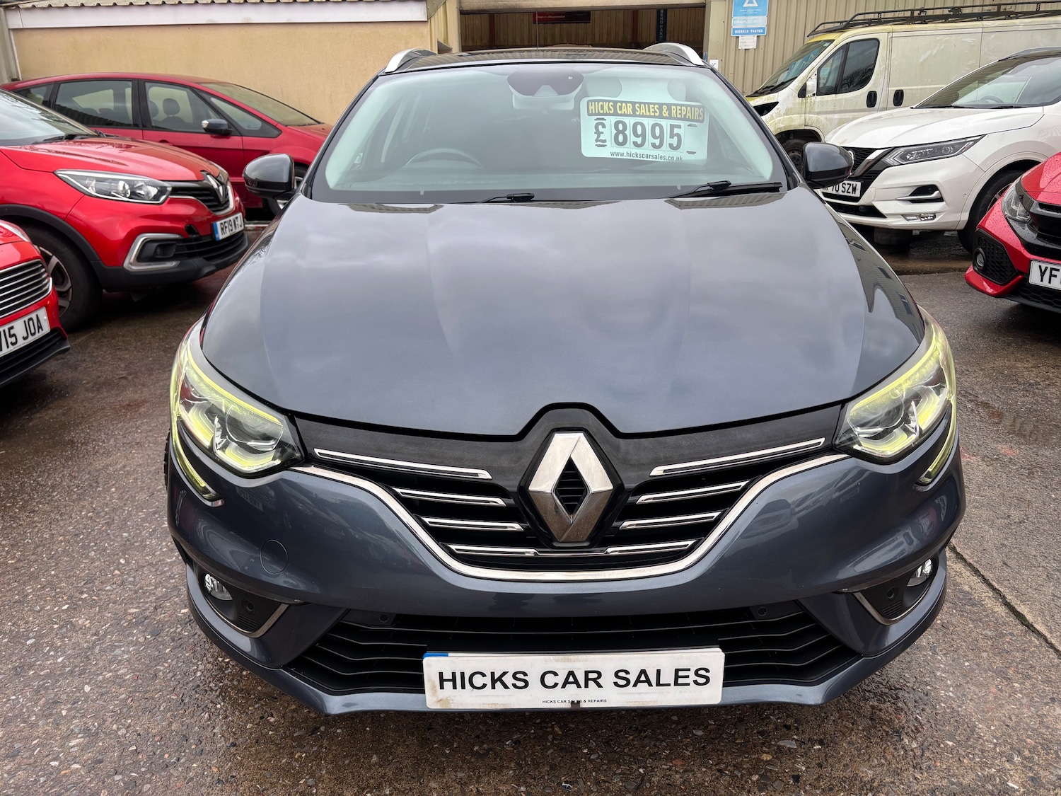 Used Renault Megane 2017 for sale - 77446309: Photo 2